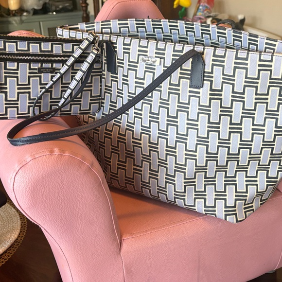 kate spade Handbags - Kate Spade Stylish Geometric Patterned Tote Bag with matching wristlet